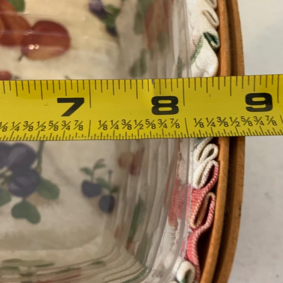 Vintage Longaberger Fruit Print Fabric Lined 9" Squared Basket - Picture 12 of 13